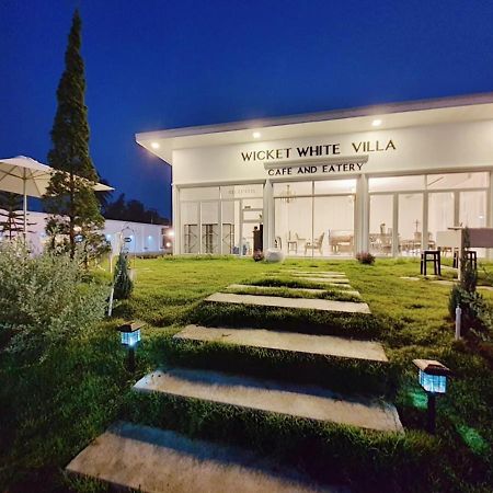 Wicket White Villa Photharam Bagian luar foto