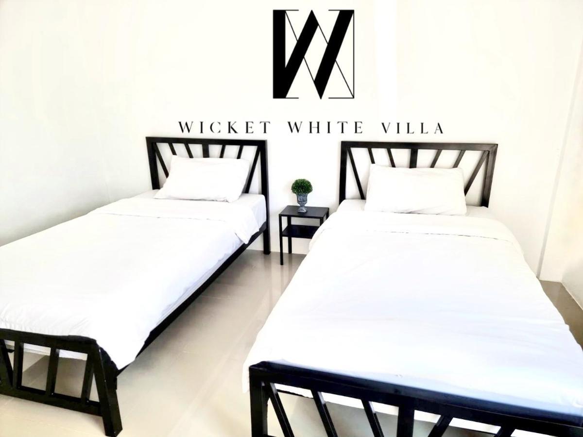 Wicket White Villa Photharam Bagian luar foto